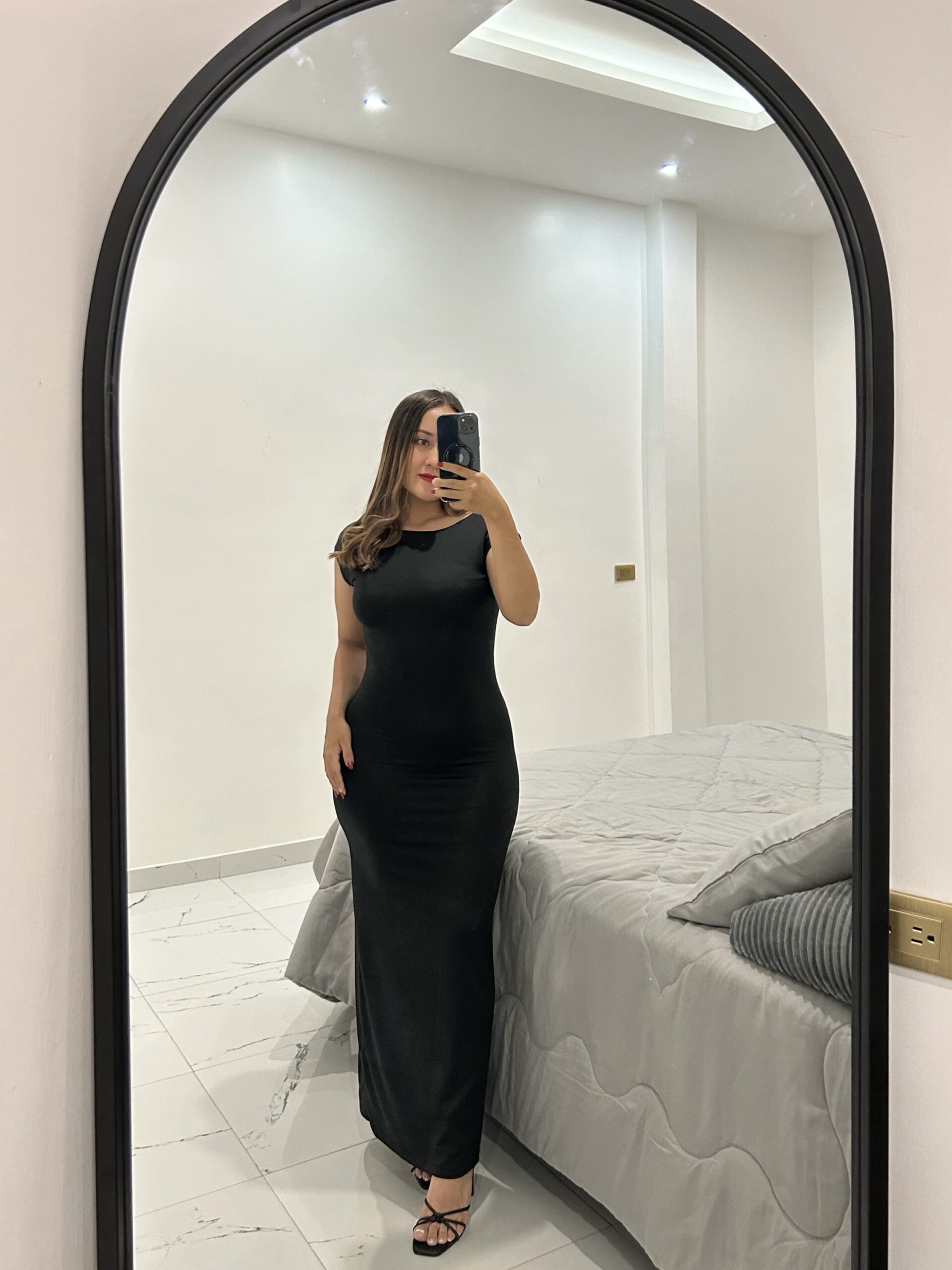 Isabella debutante dress, wedding dress ( with pockets and slit)